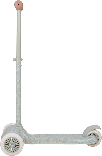 Petit scooter hollandais à 3 roues