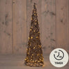 La collection Anna's cône lumineux 100LED classicwarm 60cm fonctionne avec 3 piles AA avec minuterie de 6 heures