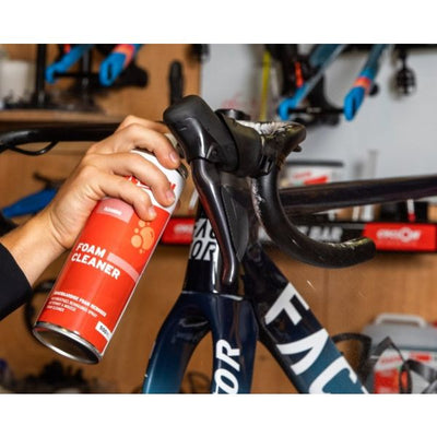 Spray en mousse de cyclon 250 ml (en emballage boursouflé)