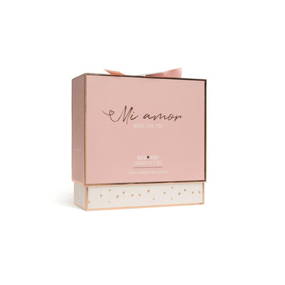 Coffret cadeau bain Source balance mi amore lotion pour le corps 120 ml, gel douche bain 180 ml, pain de savon 110 g et éponge de bain
