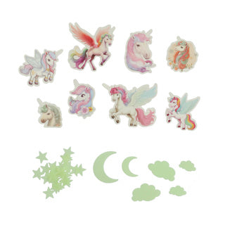 Incroyable brillance de licorne cool dans le set sombre