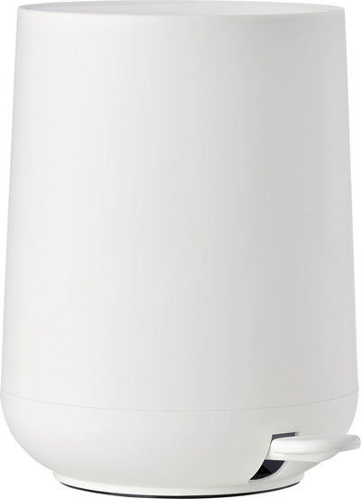 Zone Danemark Poubelle à pédale Nova - Poubelle de salle de bain à fermeture douce - Petite poubelle - Accessoires de salle de bain - Plastique - 5 litres - 29 x 23 cm - Blanc