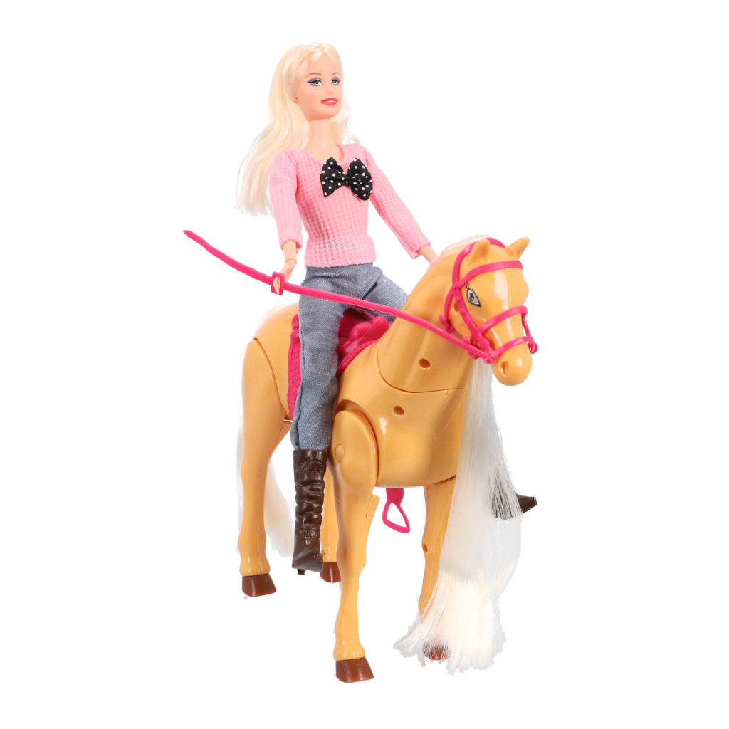 D'autres marques passent avec un véritable ensemble de speel de cheval de marche