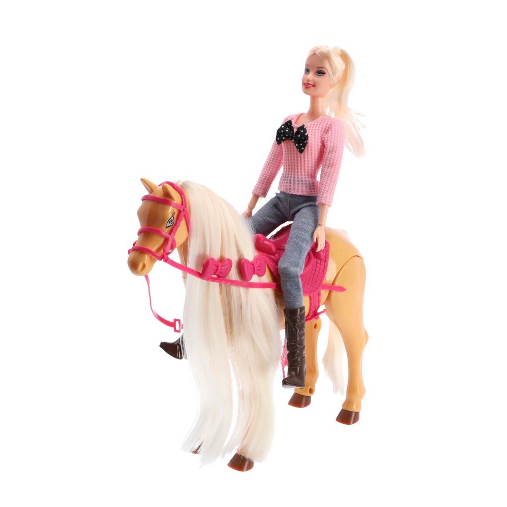 D'autres marques passent avec un véritable ensemble de speel de cheval de marche
