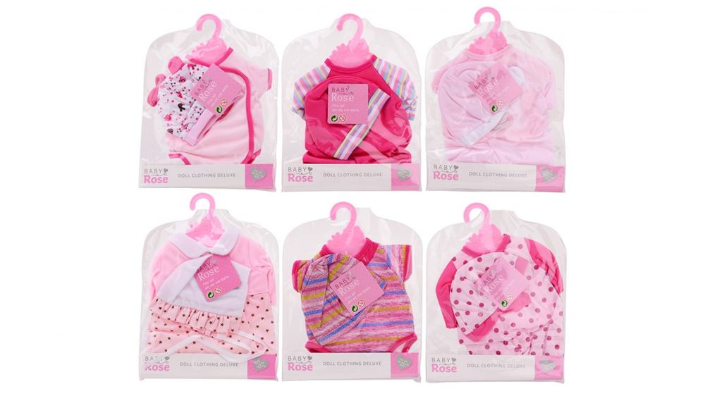 Assortiment de vêtements de poupée sur cintre. 40-45cm.