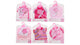 Assortiment de vêtements de poupée sur cintre. 40-45cm.