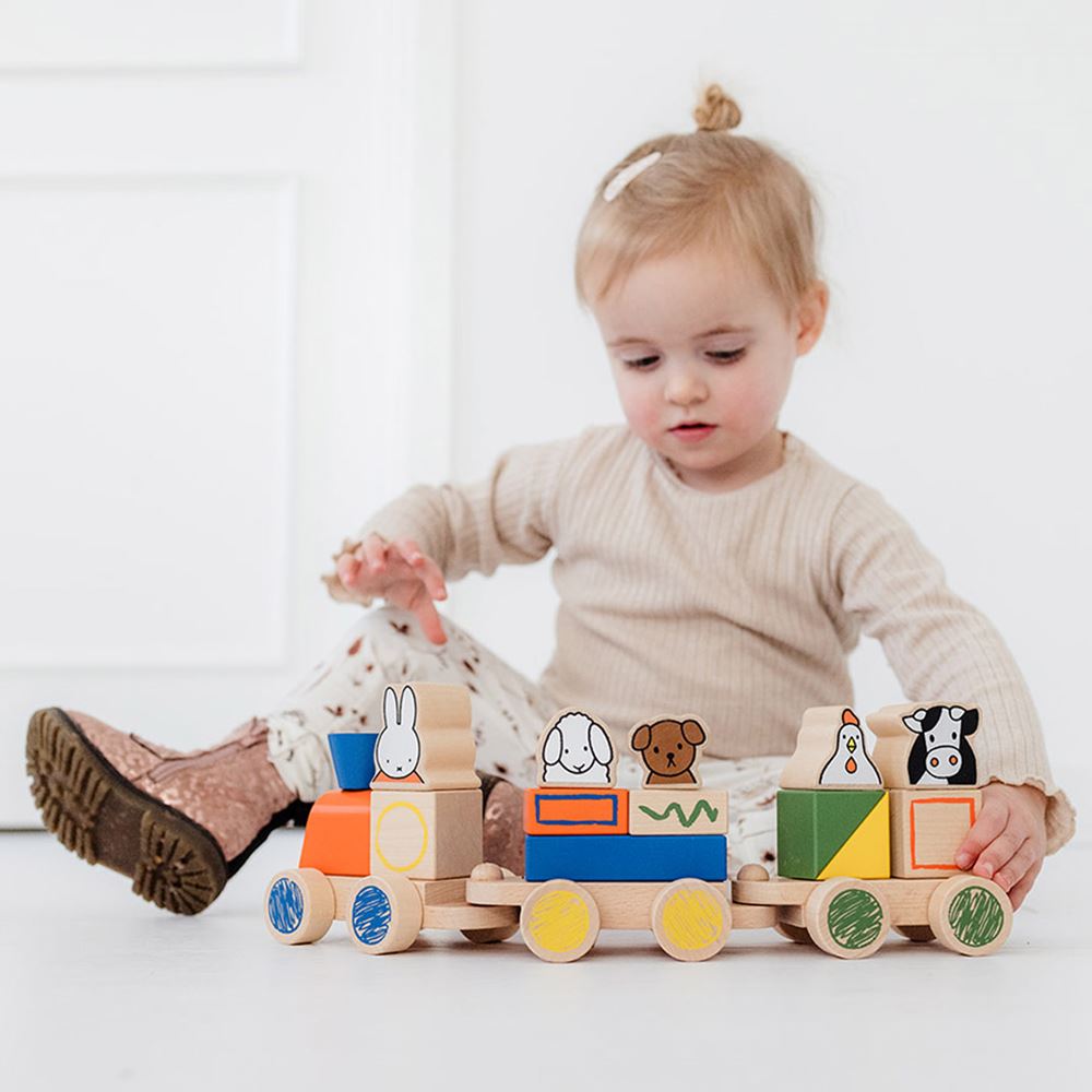 Les jouets bambolino bloquent le trains en bois