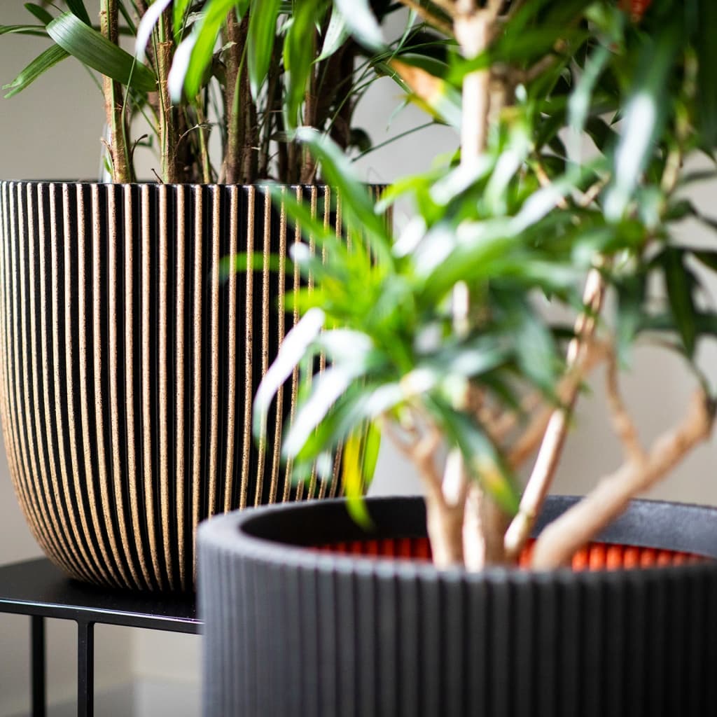 Capi Capi Planter Groove 43x41 cm noir et or de couleur