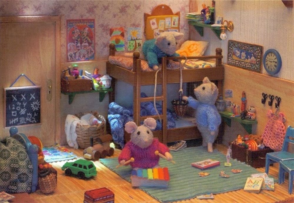 Le lit superposé de carte postale de la maison des souris 10