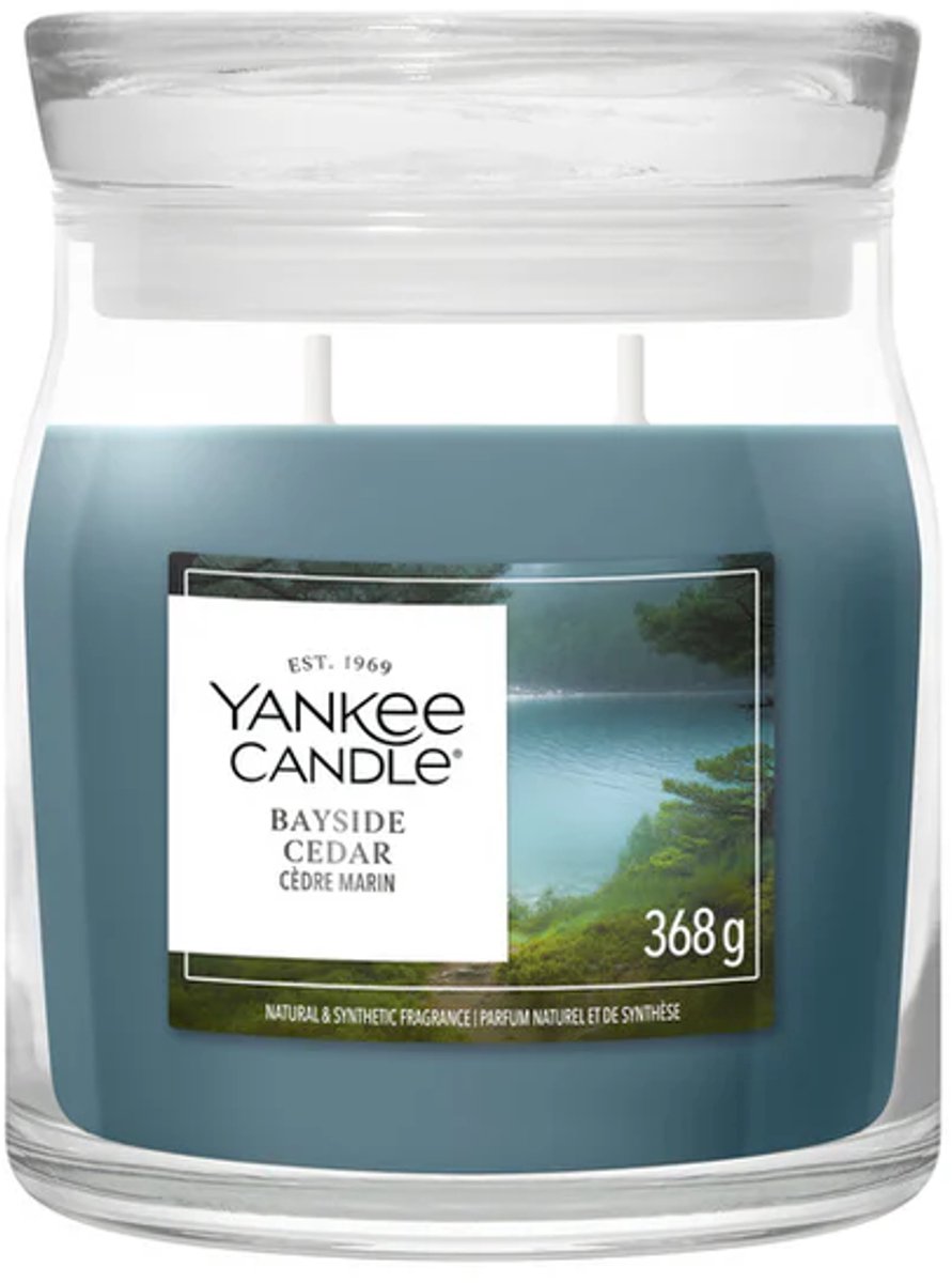 Bougie Yankee - bougie parfumée moyenne en cèdre Bayside - 50 heures de combustion - 2 mèches