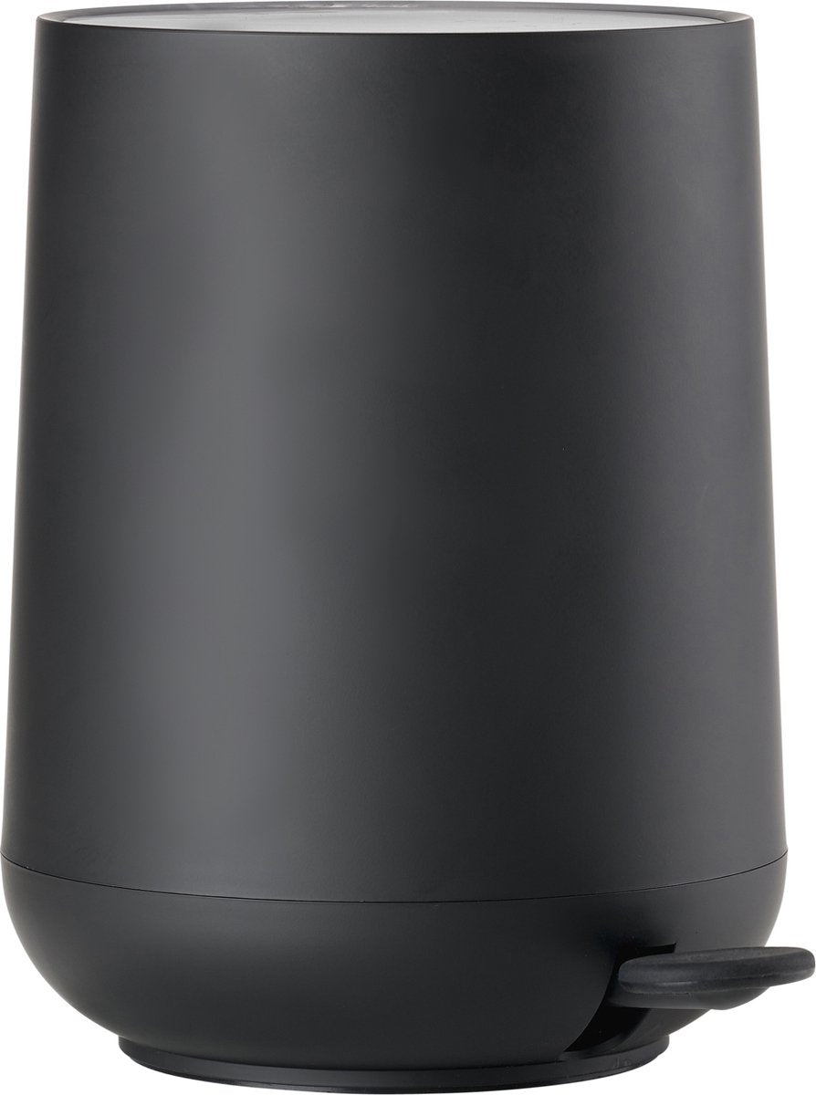 Zone Danemark Poubelle à pédale Nova - Poubelle de salle de bain à fermeture douce - Petite poubelle - Accessoires de salle de bain - Plastique - 5 litres - 29 x 23 cm - Noir