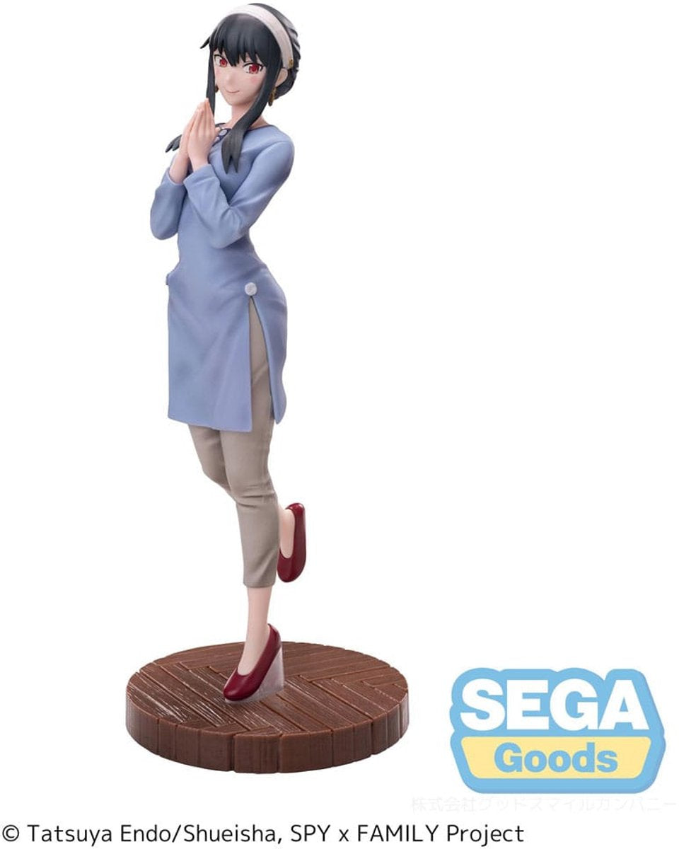 Statue pvc Sega spy x family luminasta votre faussaire statue 21 cm
