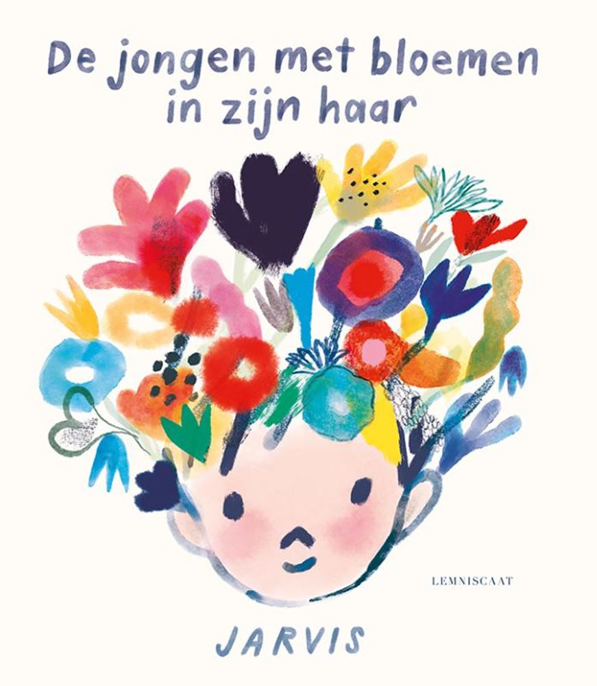 Le garçon avec des fleurs dans les cheveux. 4+