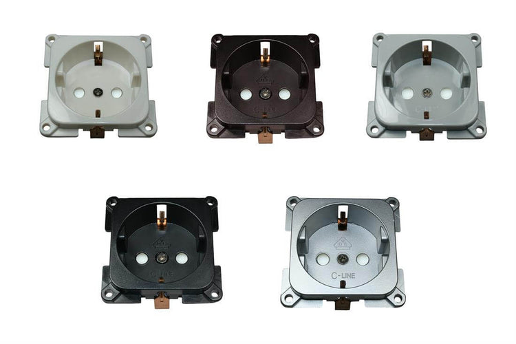 Prise murale C-line camping-car et caravane 230 volts blanche - sans emballage de vente