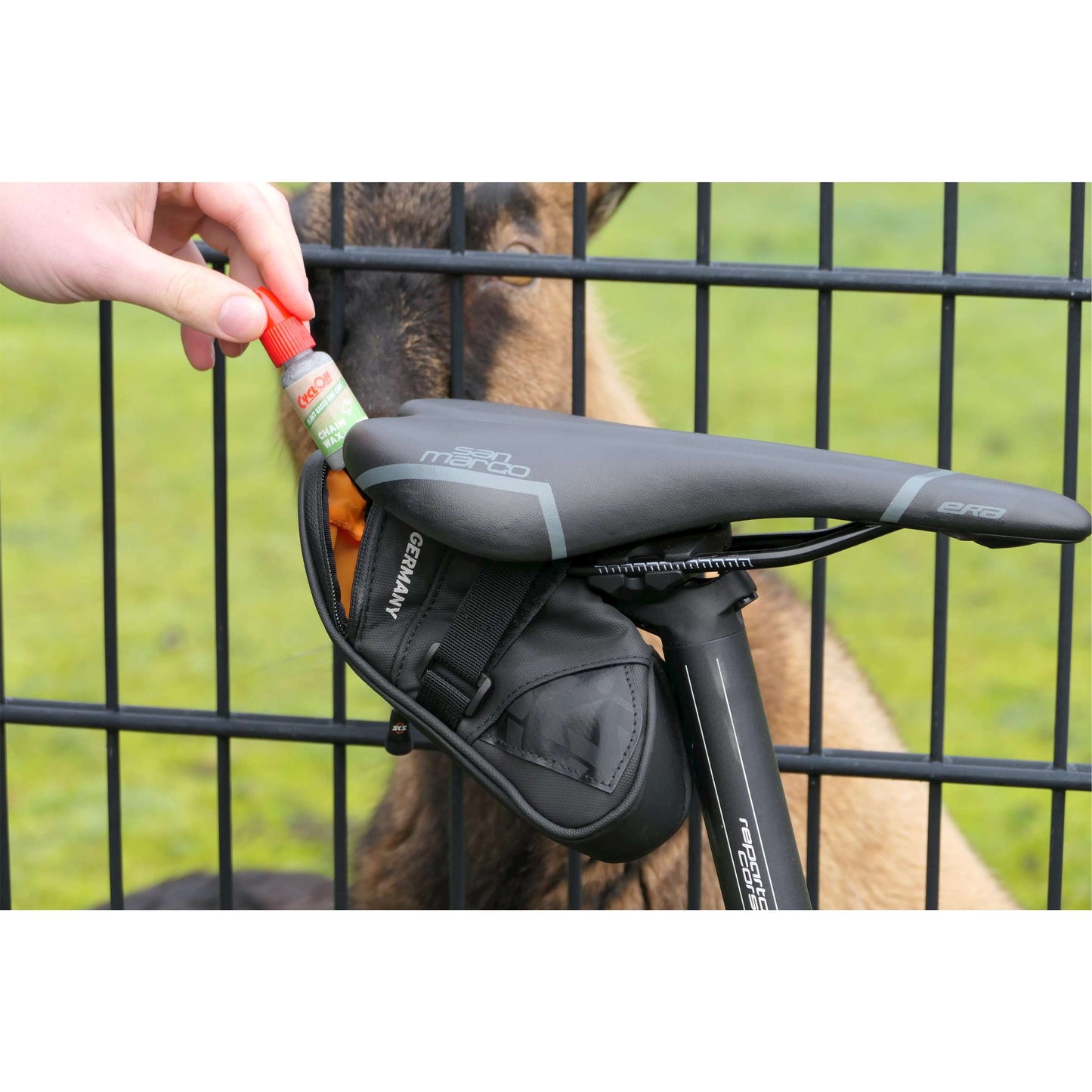 Cyclon Travel Kit Based