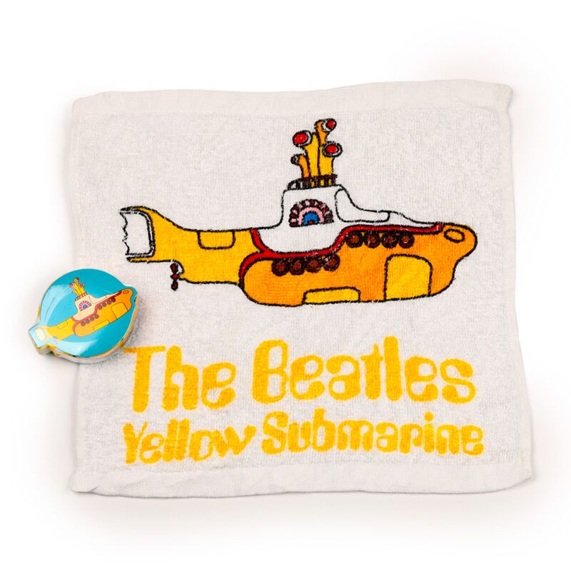 La serviette de voyage compacte sous-marin jaune des Beatles