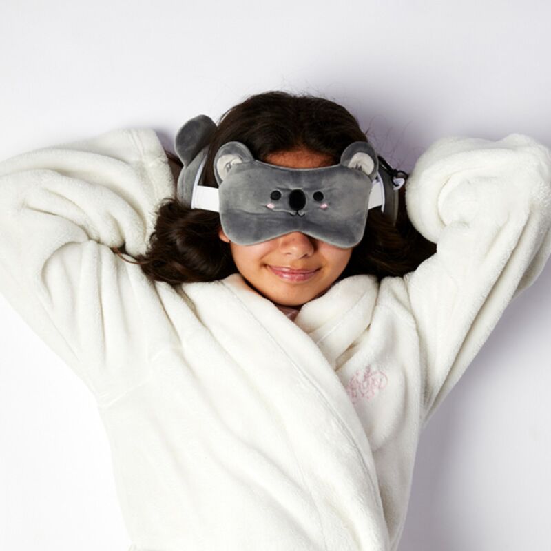 Adoramals en peluche koala autour du masque de sommeil du coussin de voyage
