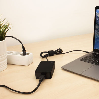 Act USB-C Ordin de l'ordinateur portable avec les profils de livraison 65W