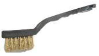 Brosse à bougies en laiton 3 rangs manche PVC