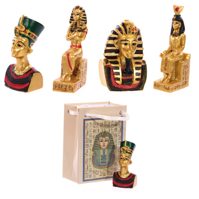 Statuettes égyptiennes, dans un sac