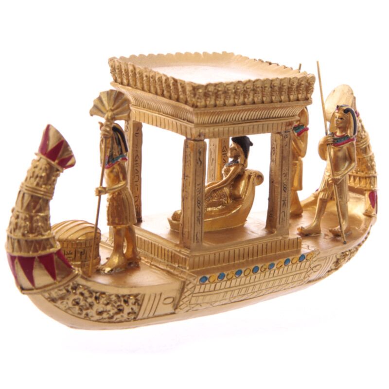 Égypte - bateau couvert d'or