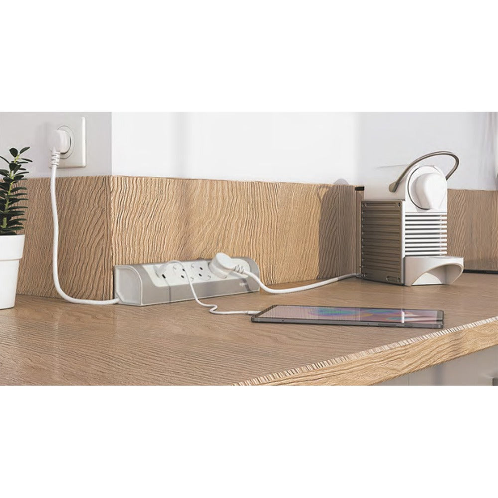 Boîte de contact de l'angle multiple legrand