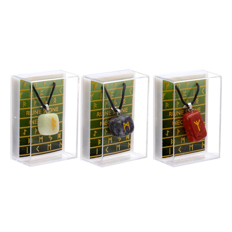 Collier pendentif en pierre de runes
