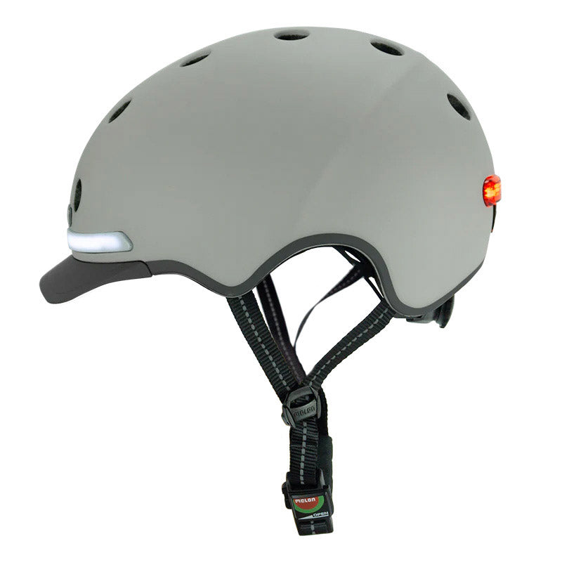 Casque de melon avec l'éclairage E-Series Metropolis XL-XXL