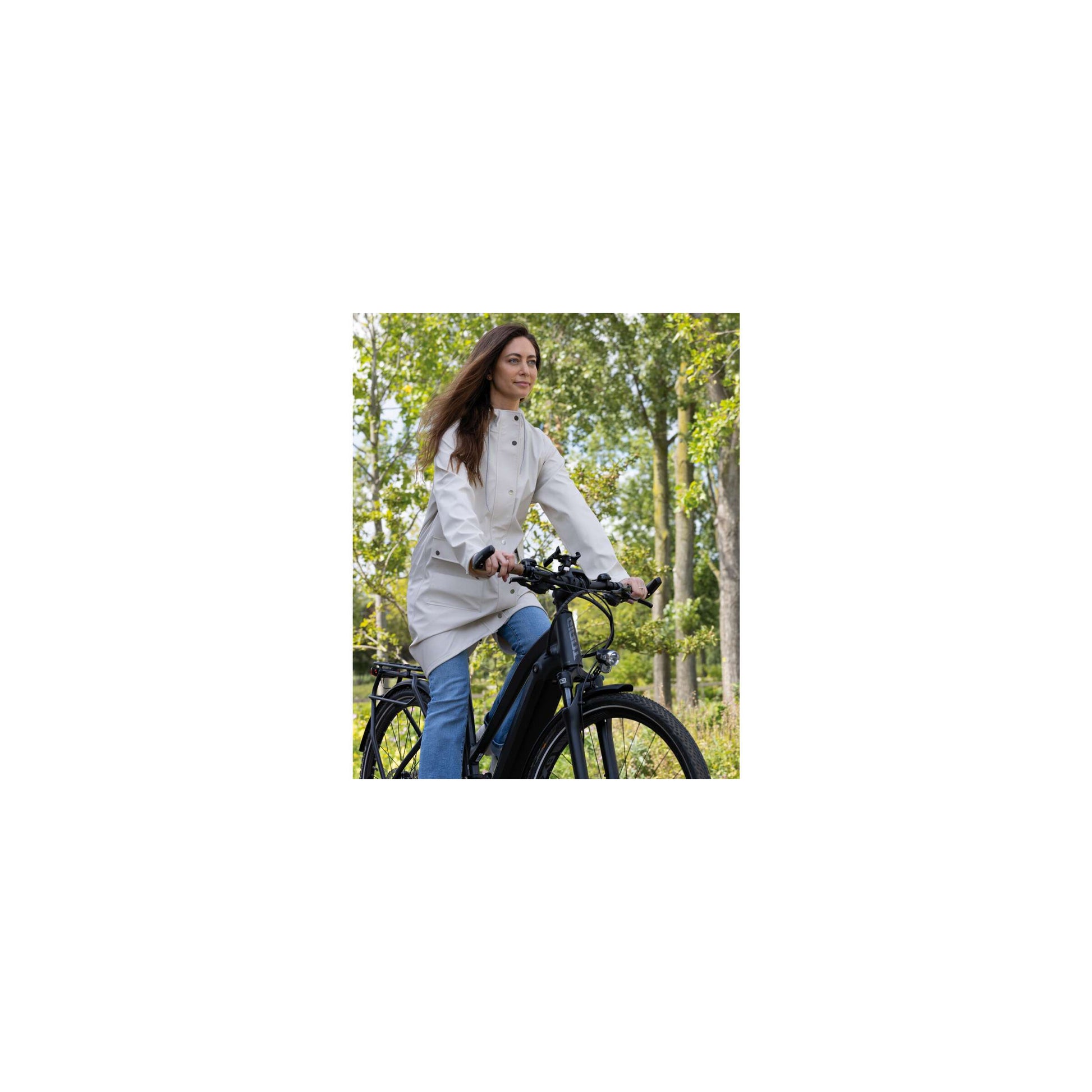 Mirage Raincoat Pluasfall Trenchcoat Taille m Fabriqué à partir de polyester Tactile doux sur le blanc