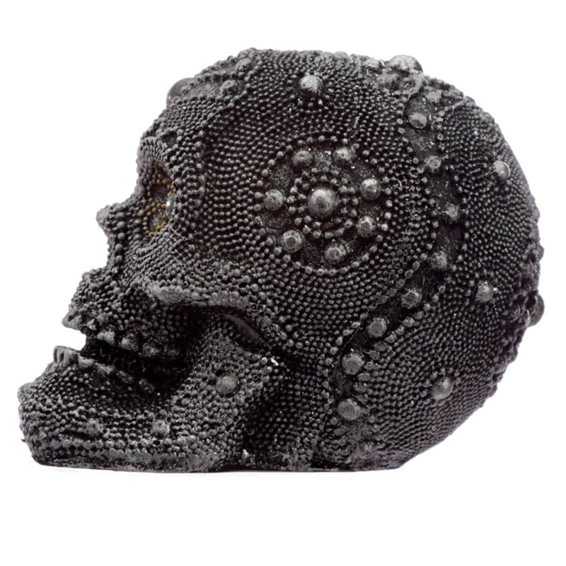 Small Silver-Colored Skull Skull Home Accessory