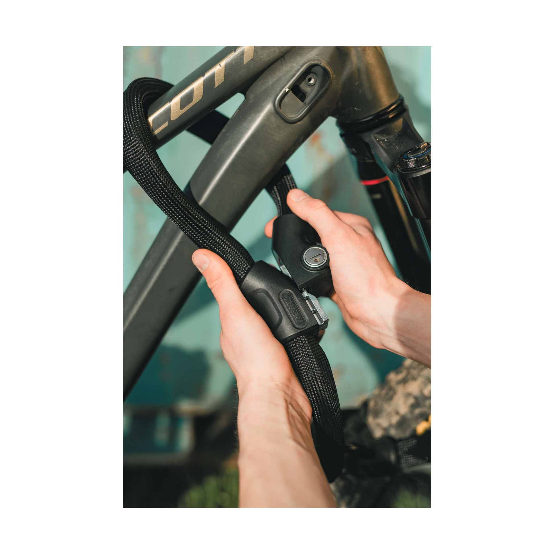 Abus Chain Lock Infinity Loop 1806 110 Black