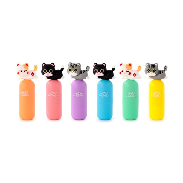 Surligneur de chat mignon avec haut