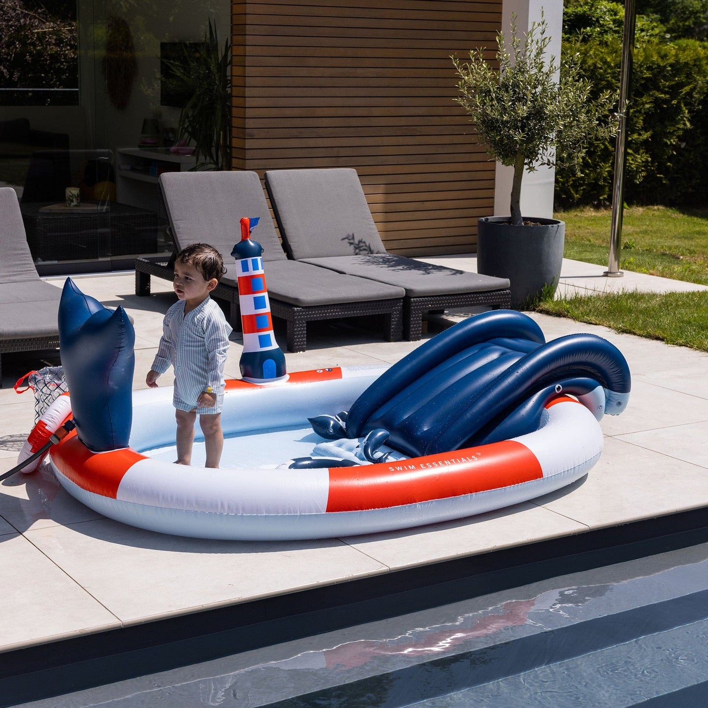 Rayures océaniques | Piscine de jeu multicolore