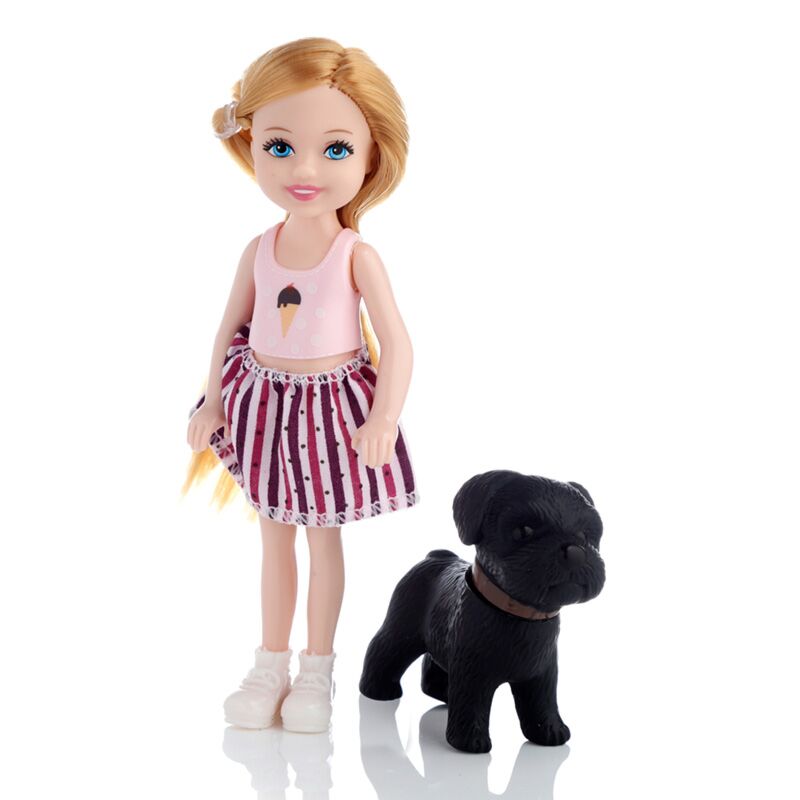 Poupée habillée en sally avec des accessoires pour chiens
