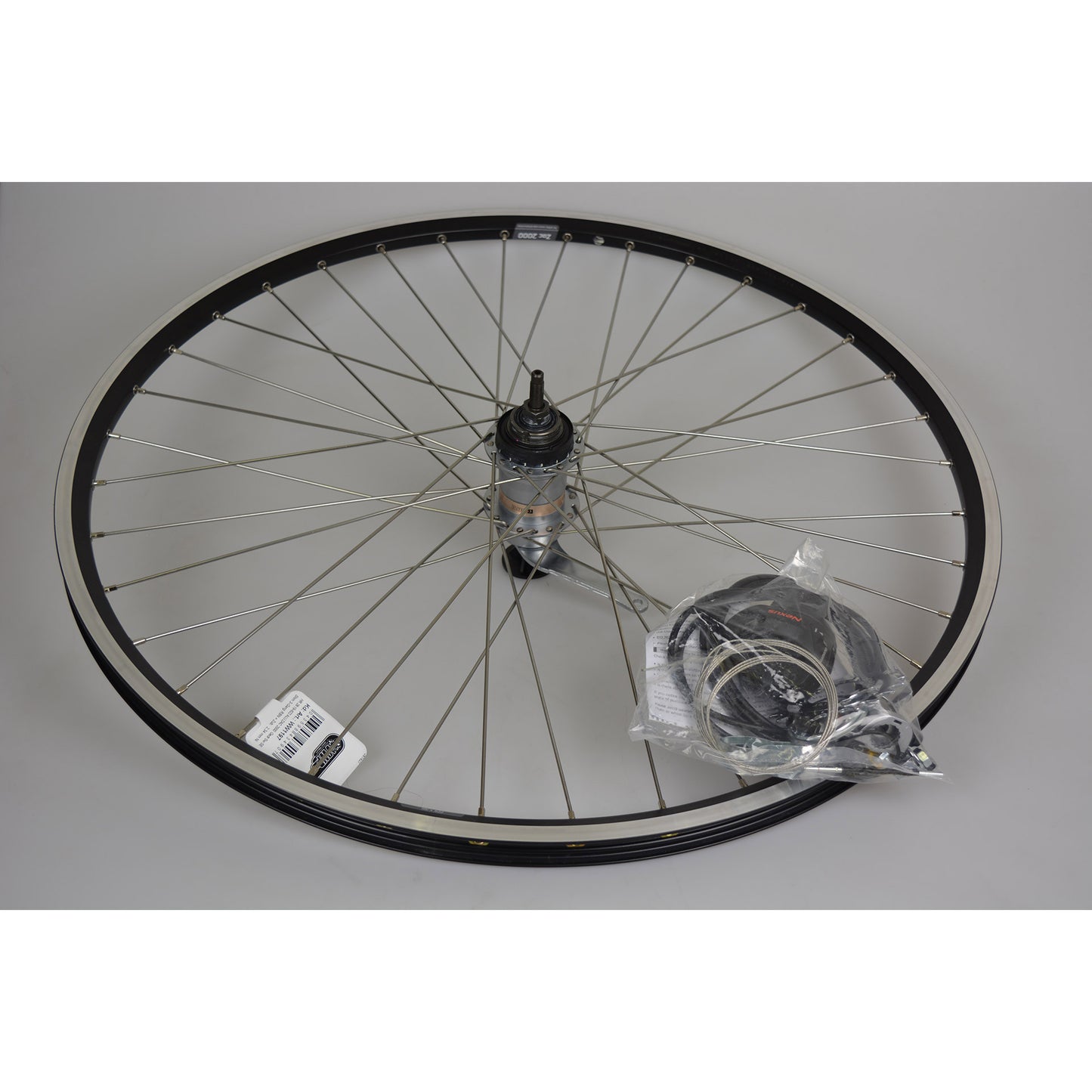 Roue arrière 28 Nexus 3V RN ZAC 2000 CONTACTES D'EACHORD INOXEUX NOIR