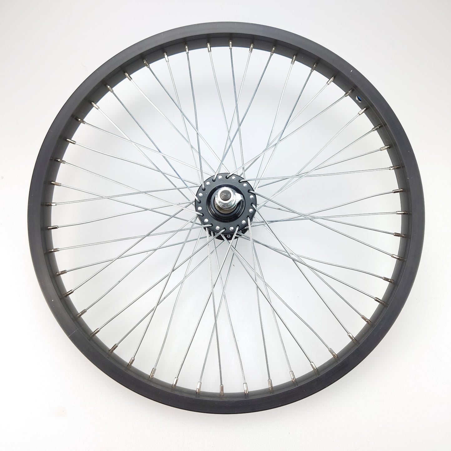 roue avant 20x1,75 noir libre