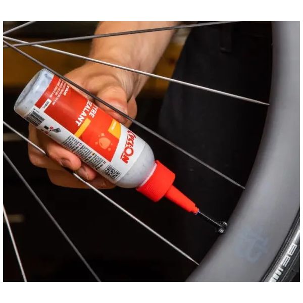 Scellant de pneus de cyclon (500 ml)