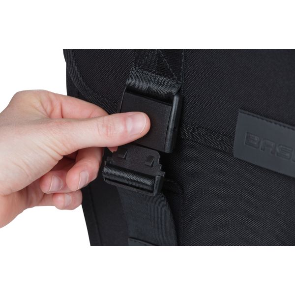 Tour de basilic à gauche - Sac à vélo unique, noir, 14L