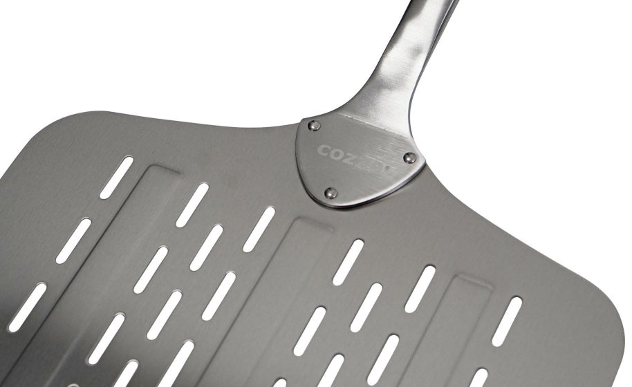 Pelle à pizza Cozze en acier inoxydable avec trous d'aération 66 cm argenté