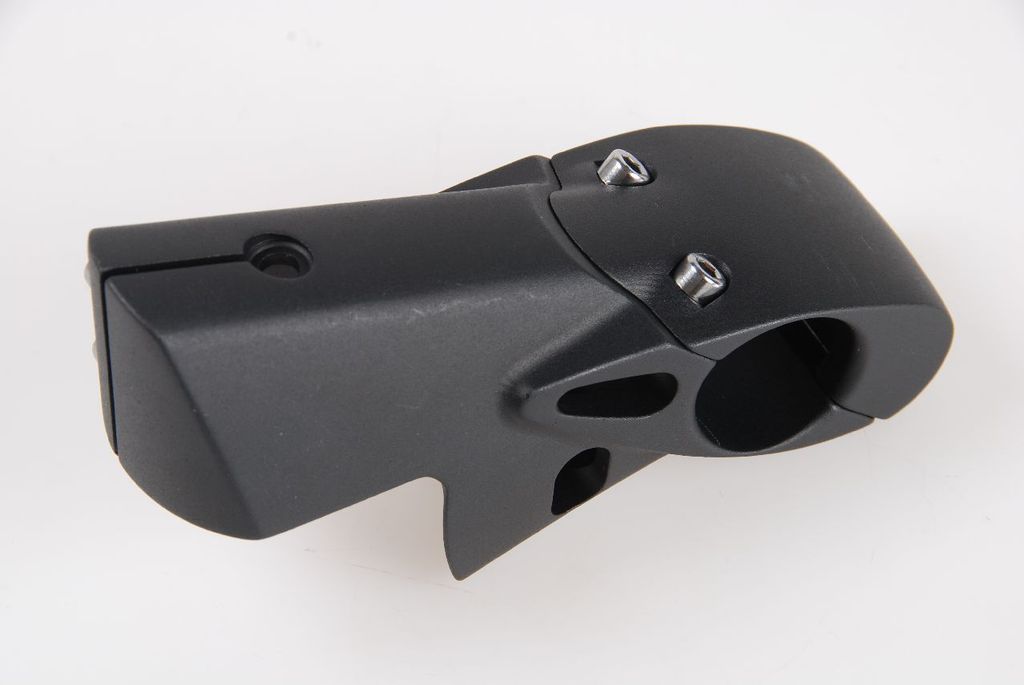 Teetee de construction avant 115 contre-la-montre sur piste en combinaison. bouvillon professionnel