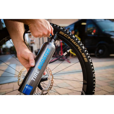 Pompe à air Schwalbe tubeless avec sangle de montage 6080.01