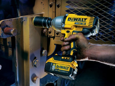 Clé à chocs sans balais à couple élevé Dewalt dcf899nt 18v xr | corps dans tstak - dcf899nt-xj