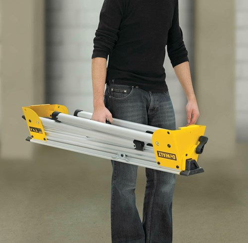 Scie à tronçonner Dewalt courte