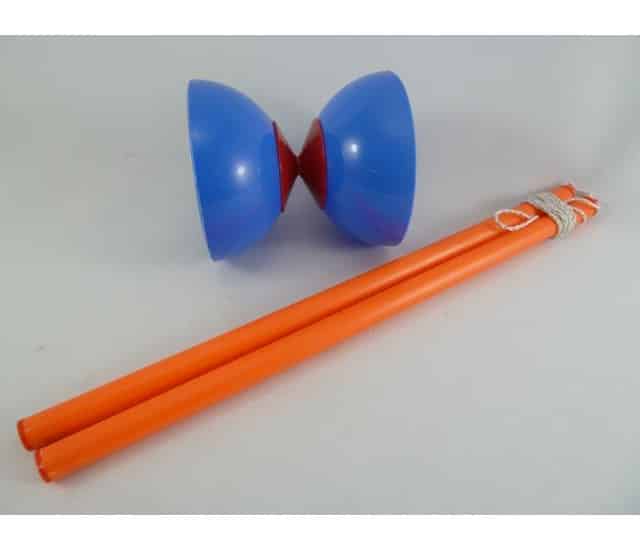 BONGERS TOYS DIOBOLO en plastique dans le sac 10x9 cm