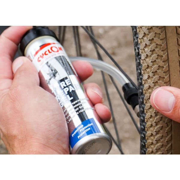 Gel de réparation de pneus cyclon 75 ml (en emballage blister)