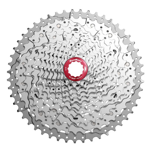 Cassette Sunrace CSMX8 11 VITESSE 11-42 dents en argent dans la boîte