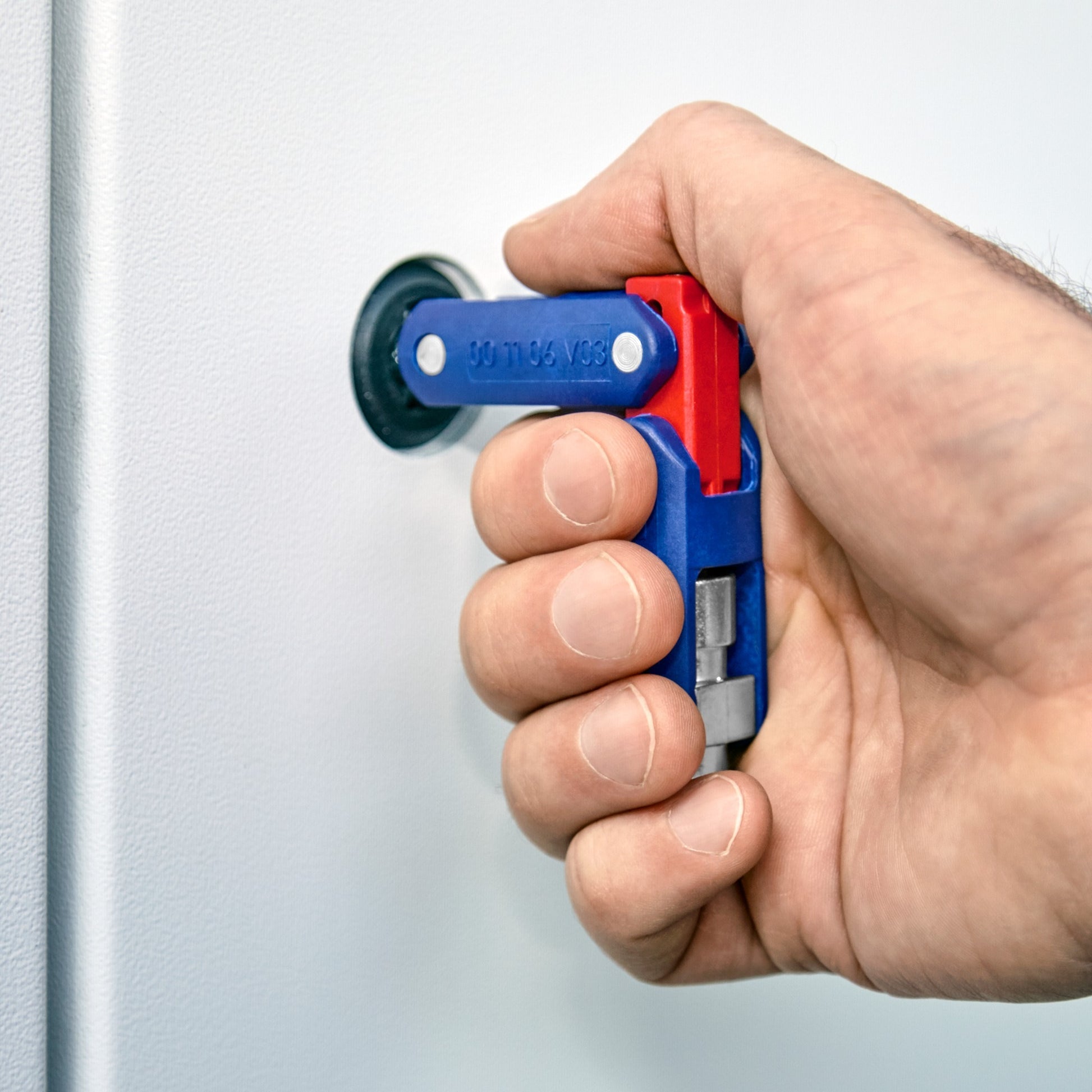 Clé de l'armoire de commutation Knipex Doublejoint 00 11 06 V03