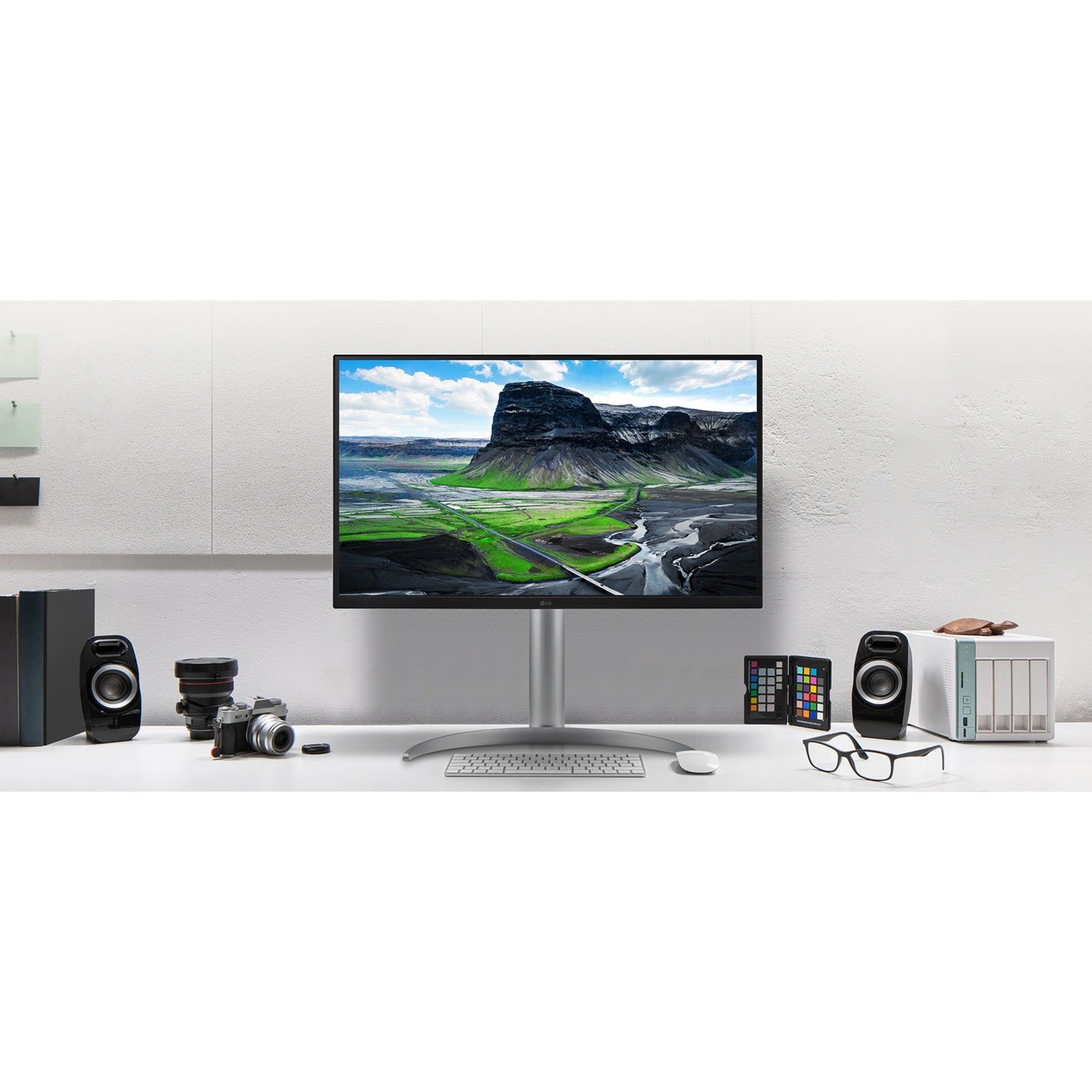 LG Ultrafine 32UQ850V-W