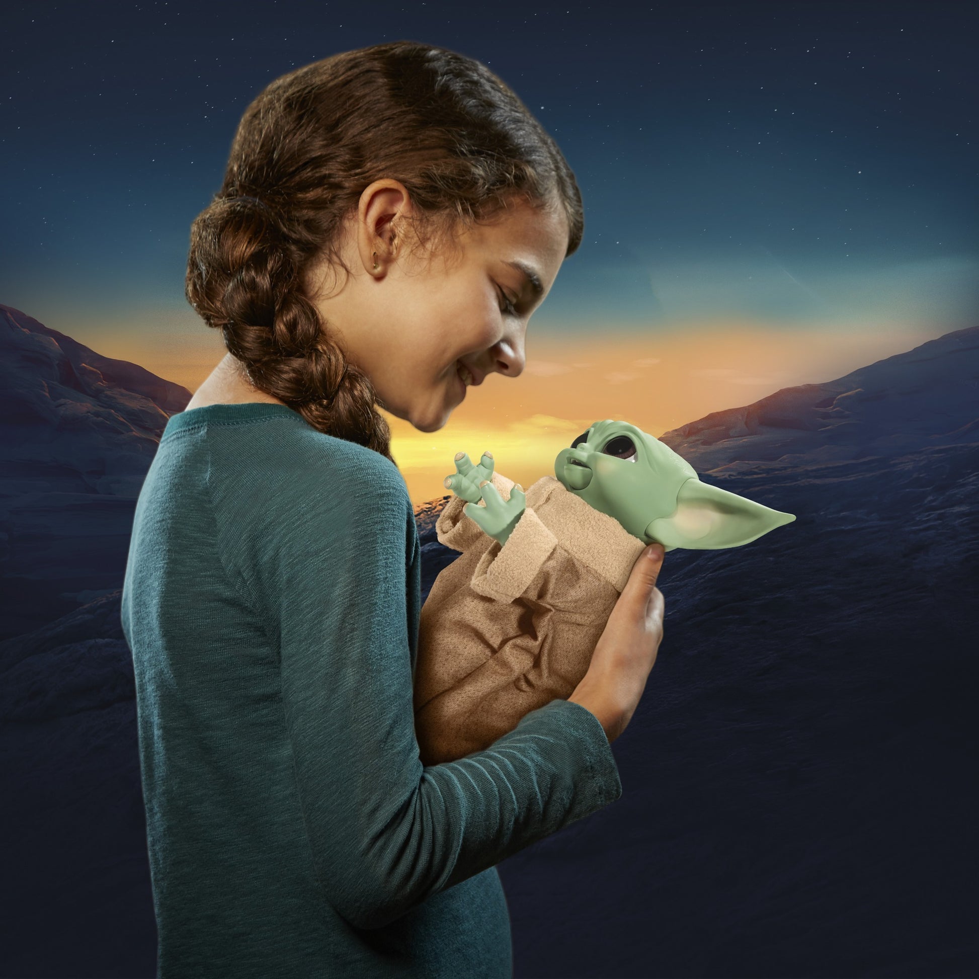 Hasbro Star Wars Galactic Snackin' Grogu