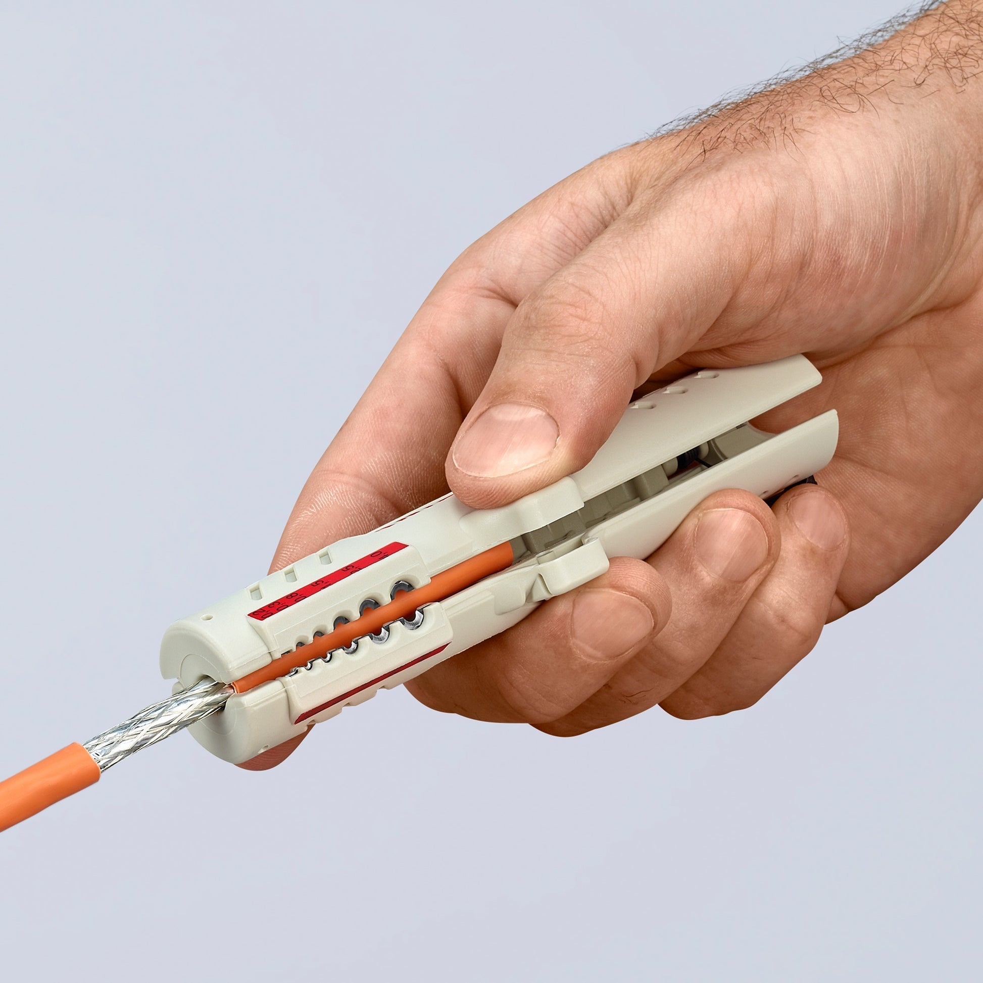 Stripper à câble Knipex 1665125SB